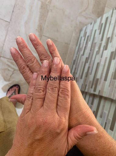 Picture of Bella Deluxe Manicure